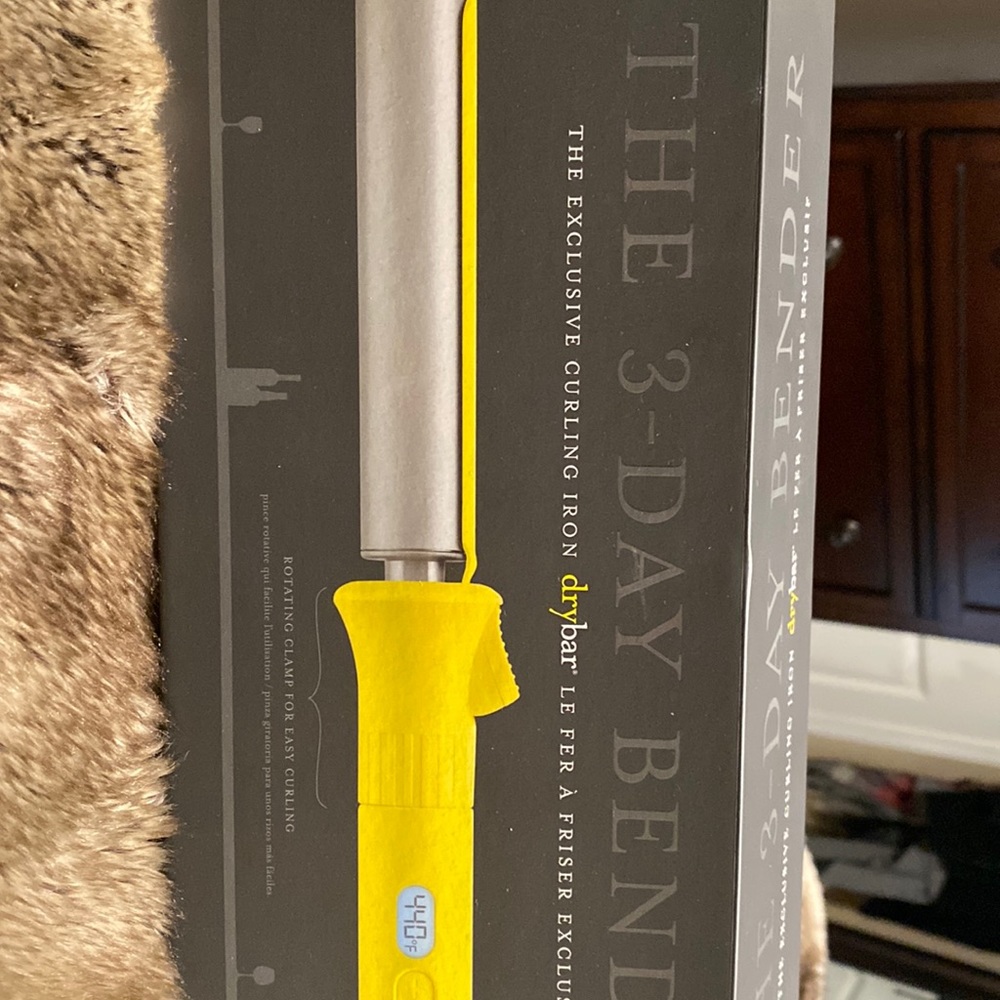 Drybar Curling Iron 1"